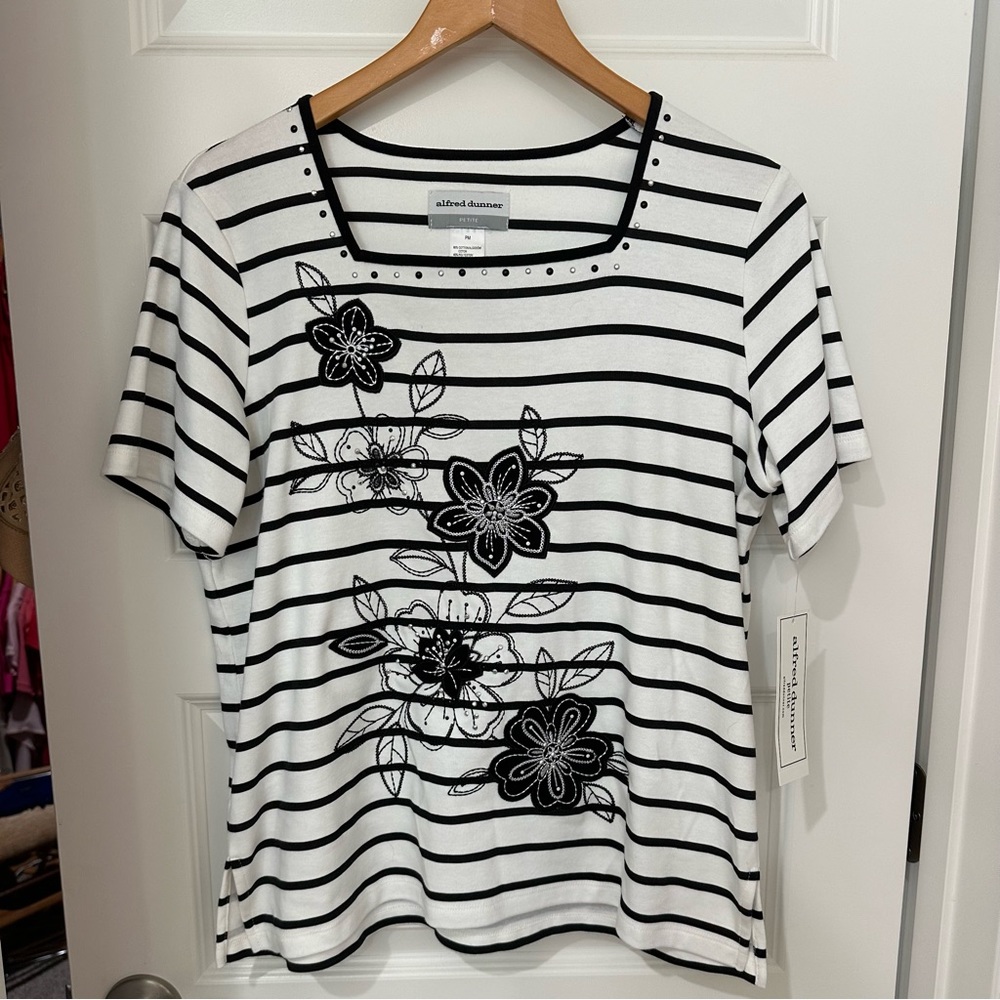NWT - Super Cute/Comfy Top